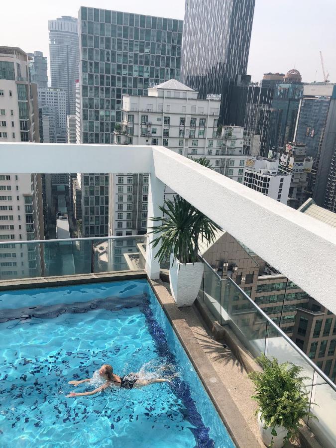 Park View Klcc ,by Delive *