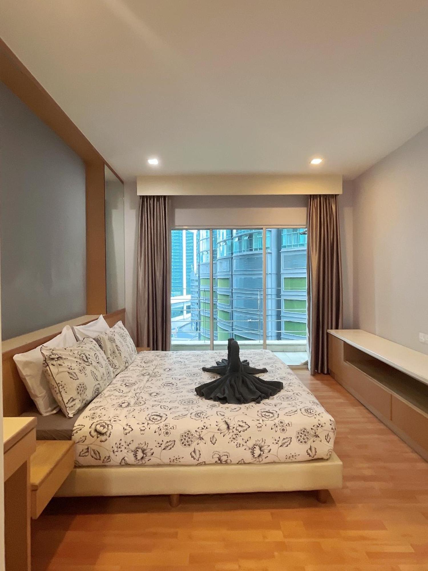 Apartment Park View Klcc ,by Delive