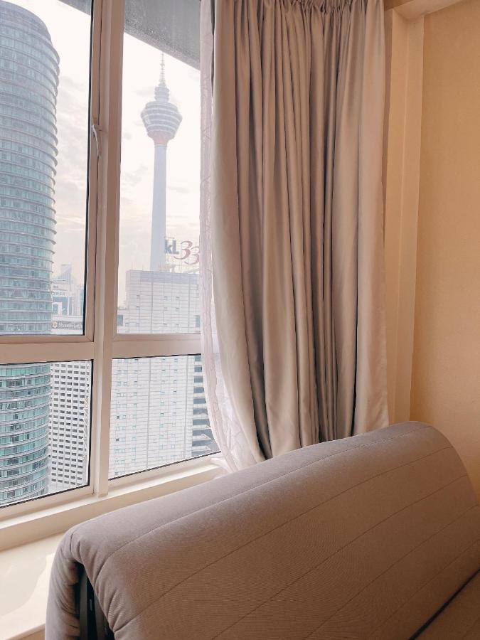 Park View Klcc ,by Delive Pangsapuri *